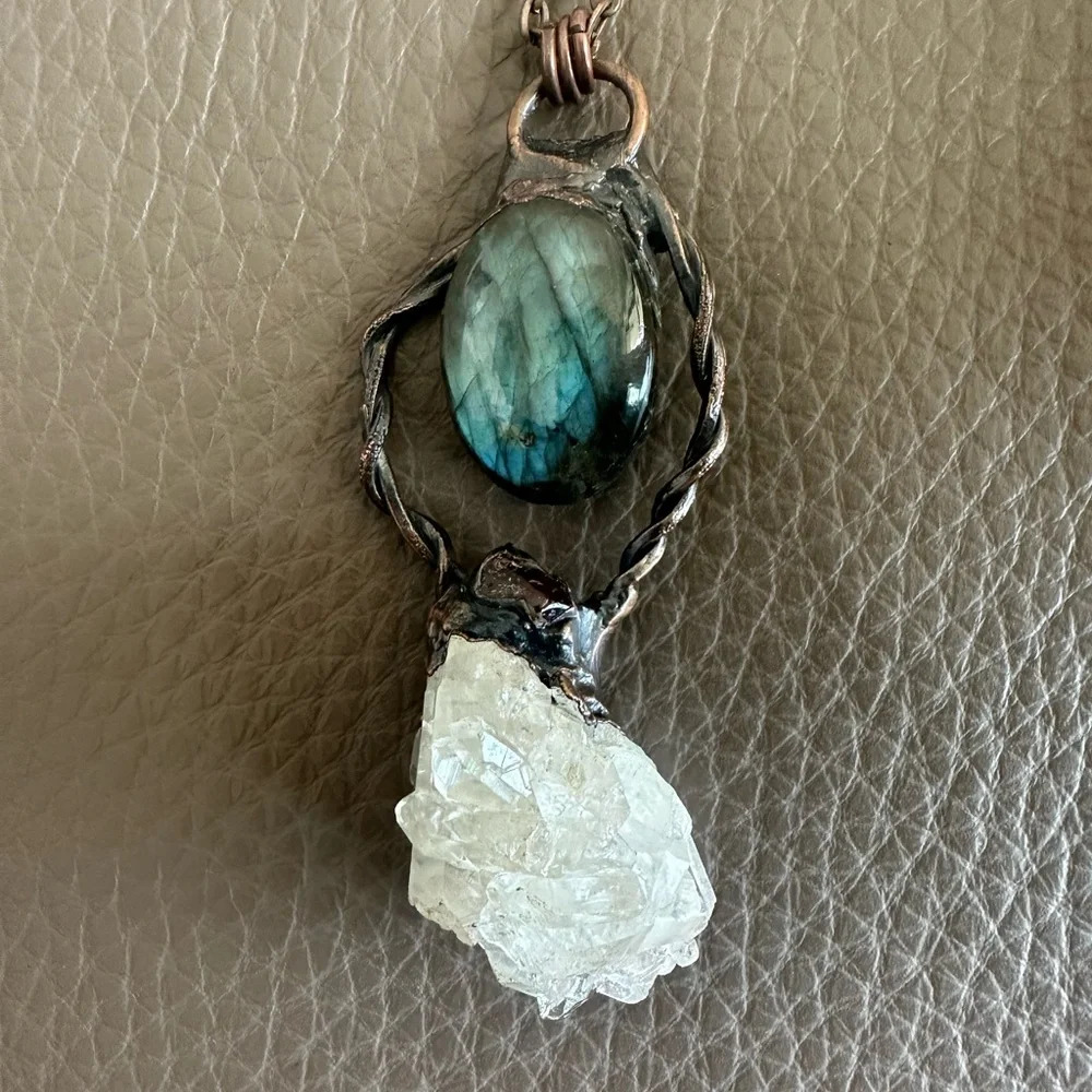 Wow Stunning Quartz Labradorite Necklace 20%off - Picture 2 of 6